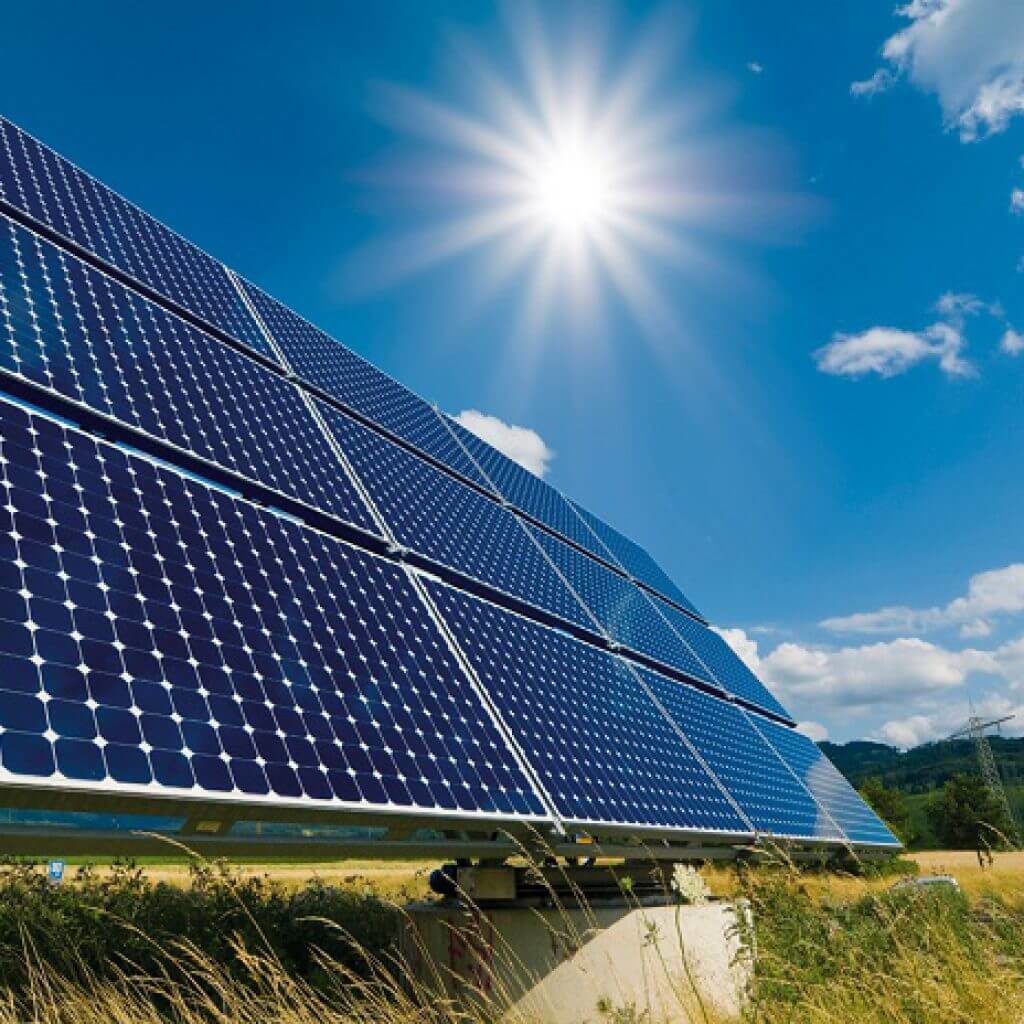 ألواح الطاقة الشمسية